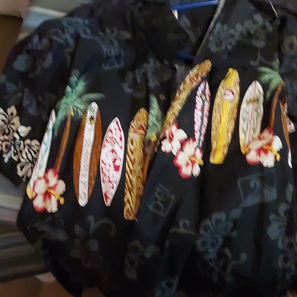 100% genuine Hawaiian shirts - Picture 2 of 6